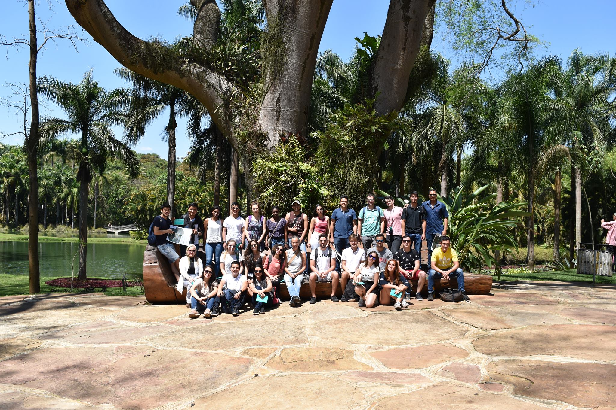 UFOP's International Students on trip to Inhotim